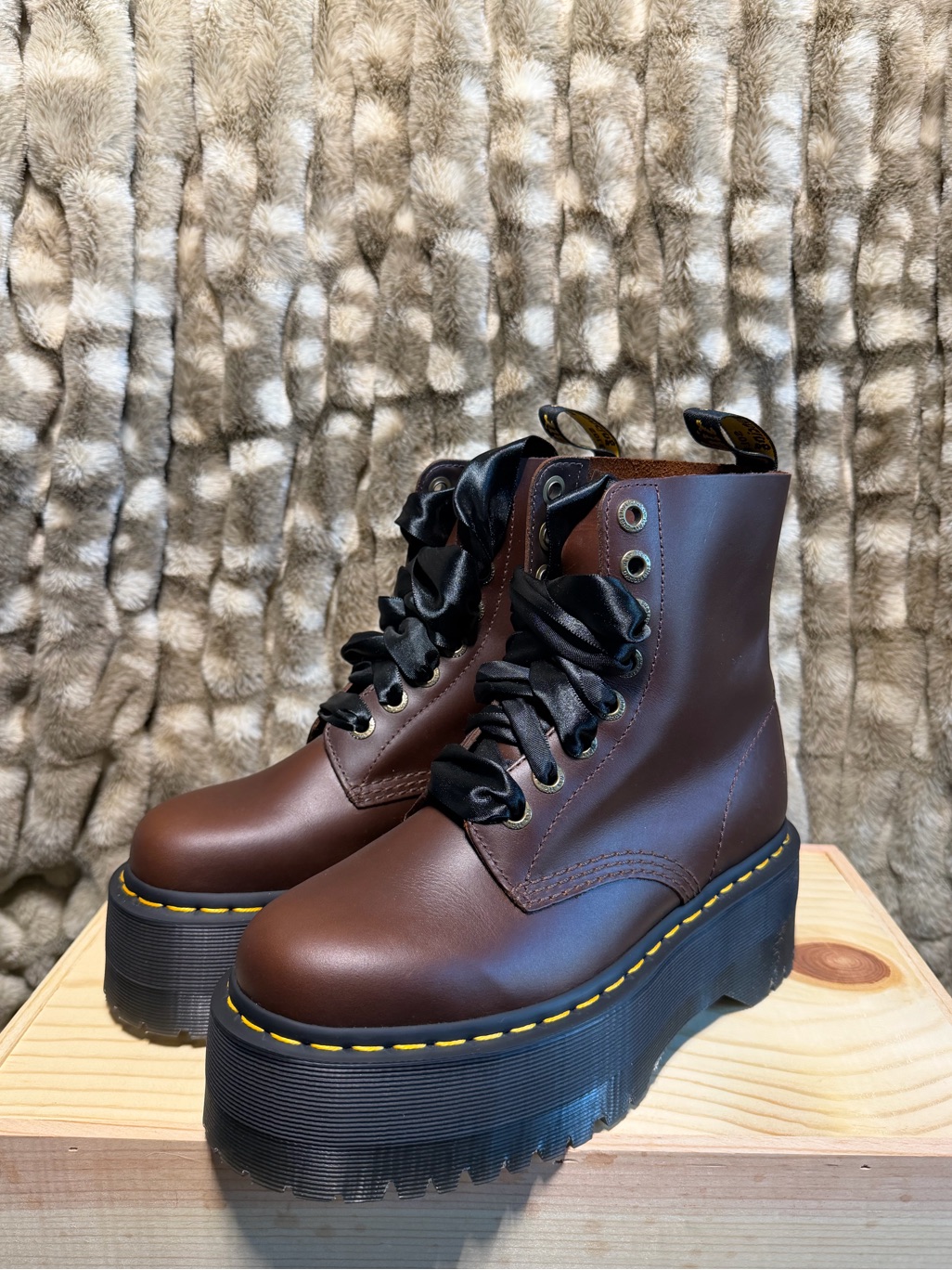 Dr.Martens 1460 Pascal Max Boots